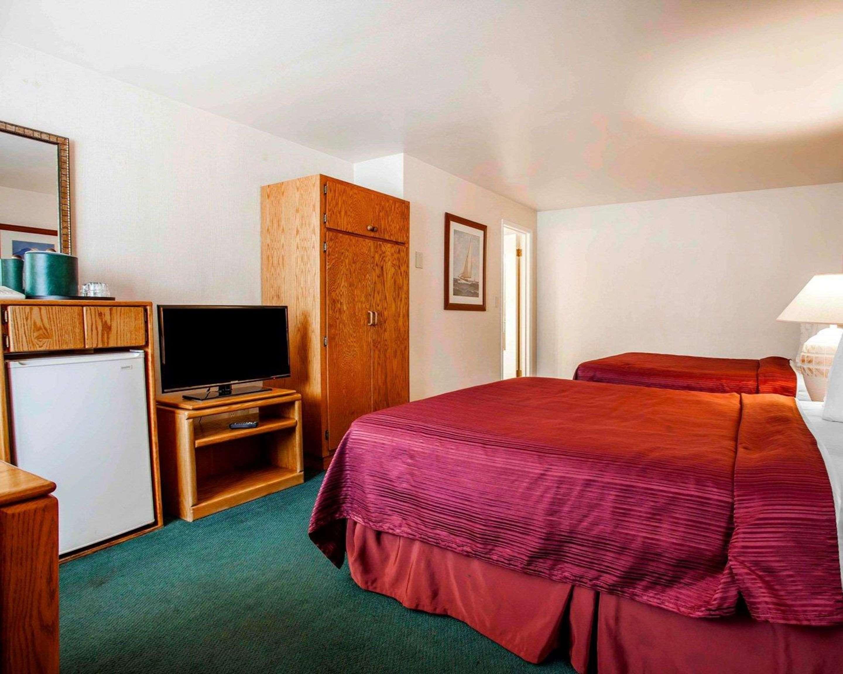 Quality Inn & Suites Bremerton Near Naval Shipyard エクステリア 写真