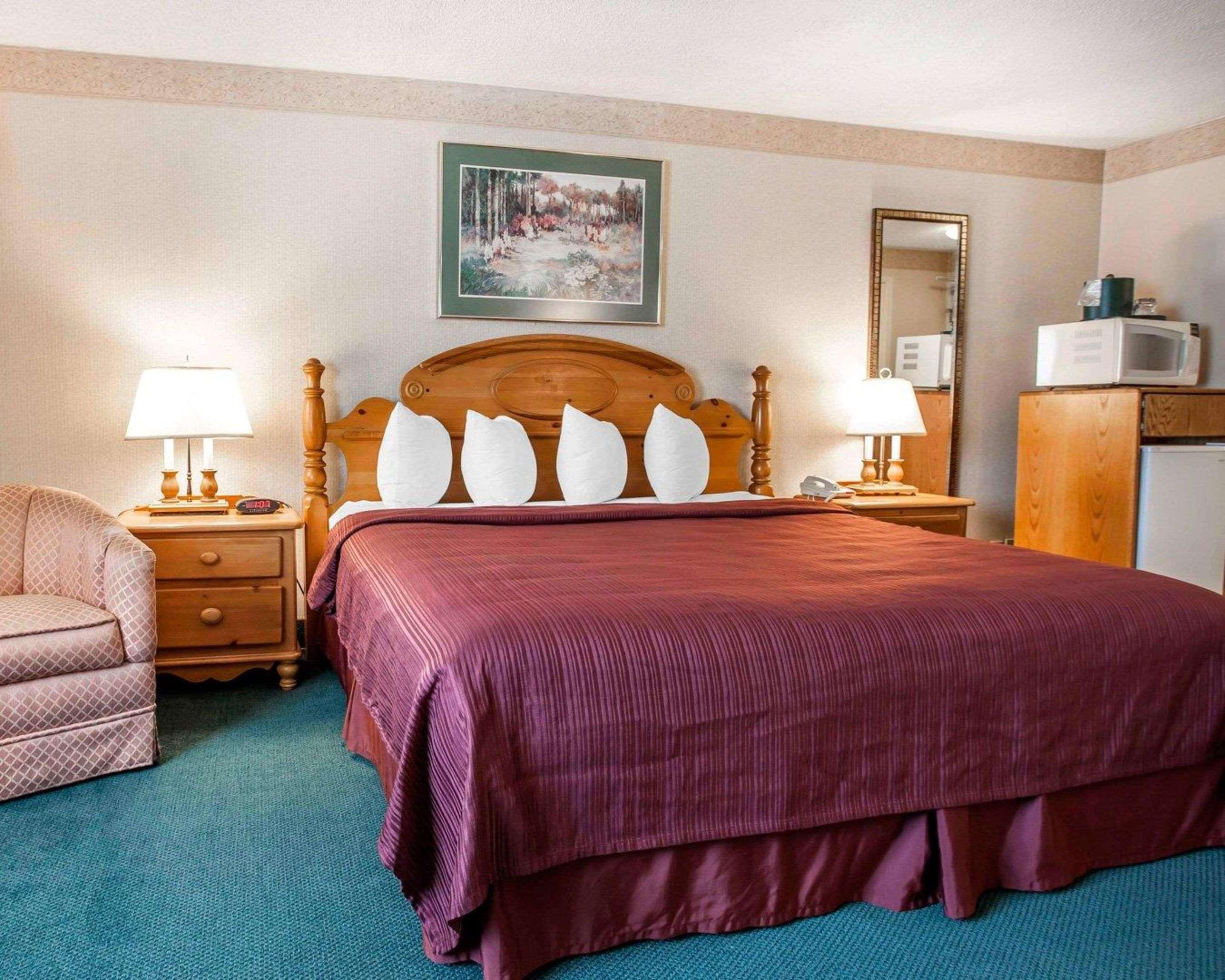 Quality Inn & Suites Bremerton Near Naval Shipyard エクステリア 写真