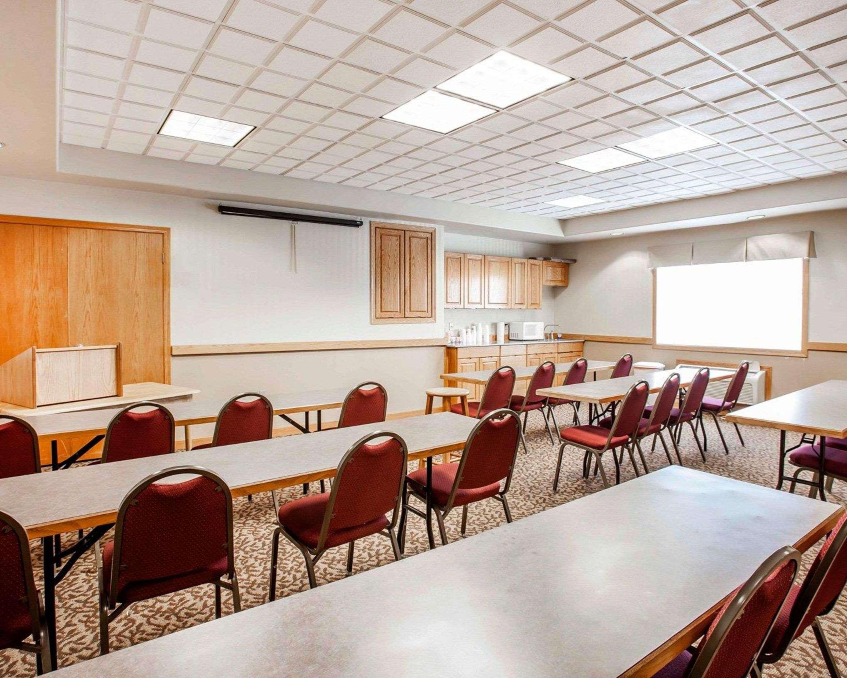 Quality Inn & Suites Bremerton Near Naval Shipyard エクステリア 写真